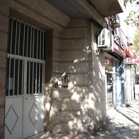 Superior Apartment With Jacuzzi - Skanderbeg Square District * Tirana