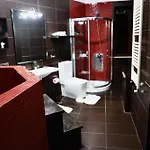 Superior With Jacuzzi - Skanderbeg Square District Apartman