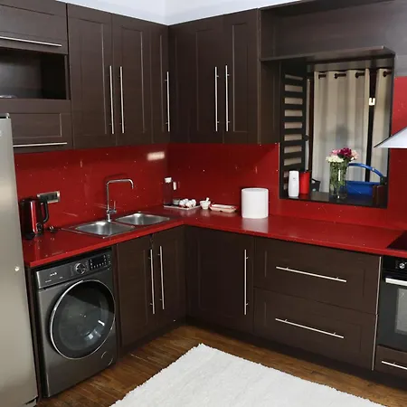 Luxe Living Mediterranean Grand Suite - Skanderbeg Square District Apartmán