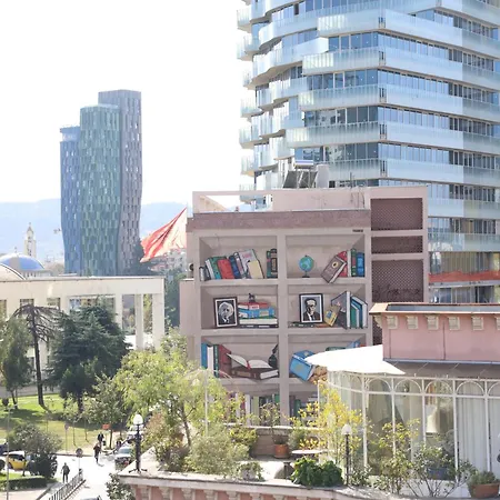 Apartmán Luxe Living Mediterranean Grand Suite - Skanderbeg Square District *