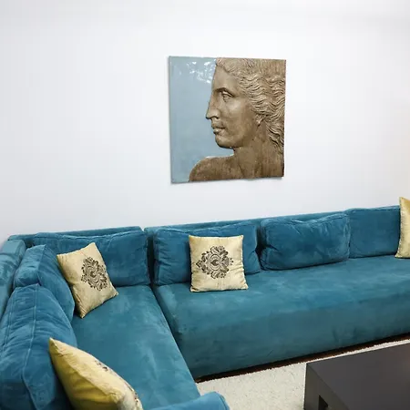 Luxe Living Mediterranean Grand Suite - Skanderbeg Square District