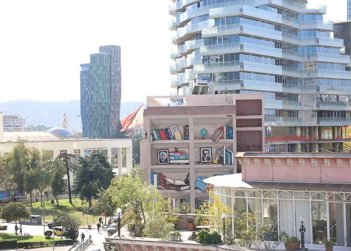 Апартаменты Superior With Jacuzzi - Skanderbeg Square District *